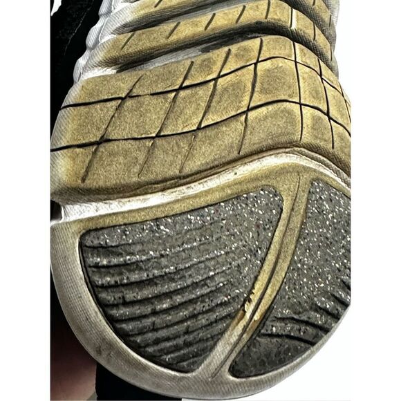 Nike Free Run 5.0 Black White Running Sneaker Shoe CZ1891-001 Women’s Size 7 - Picture 10 of 14